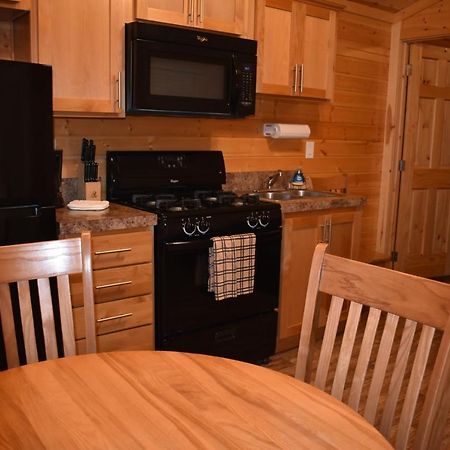 Tall Chief Camping Resort Cottage 1 Pleasant Hill Zewnętrze zdjęcie